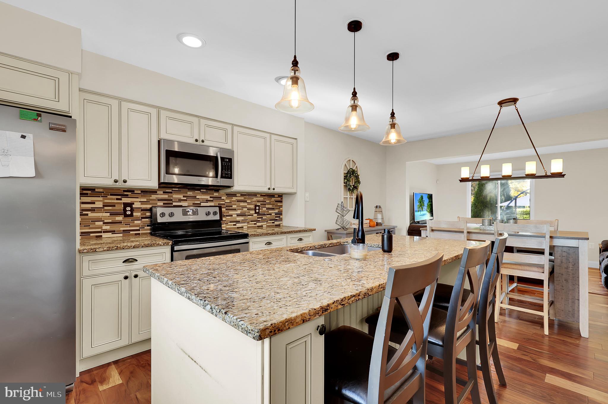 8917 Centerway Road Gaithersburg, MD 20879 - Photo 9 of 31