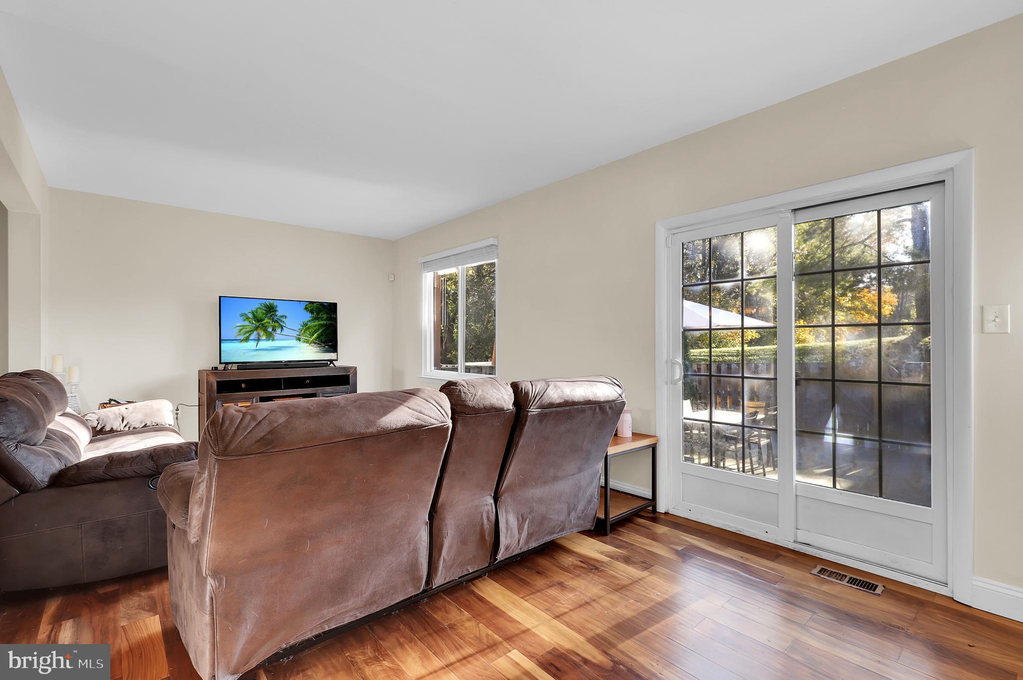 8917 Centerway Road Gaithersburg, MD 20879 - Photo 10 of 31