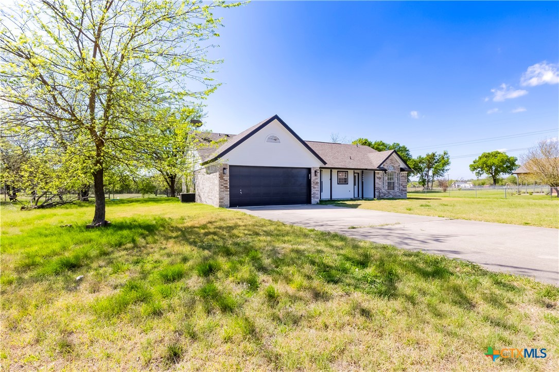 1008 Hickory Lane Kempner, TX 76539 - Photo 3 of 34