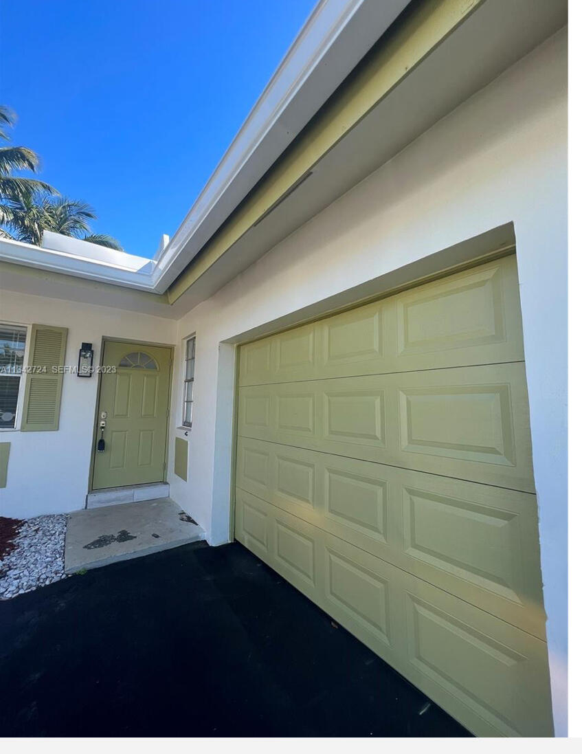19420 Carolina Circle Boca Raton, FL 33434 - Photo 2 of 17 IMG_2561