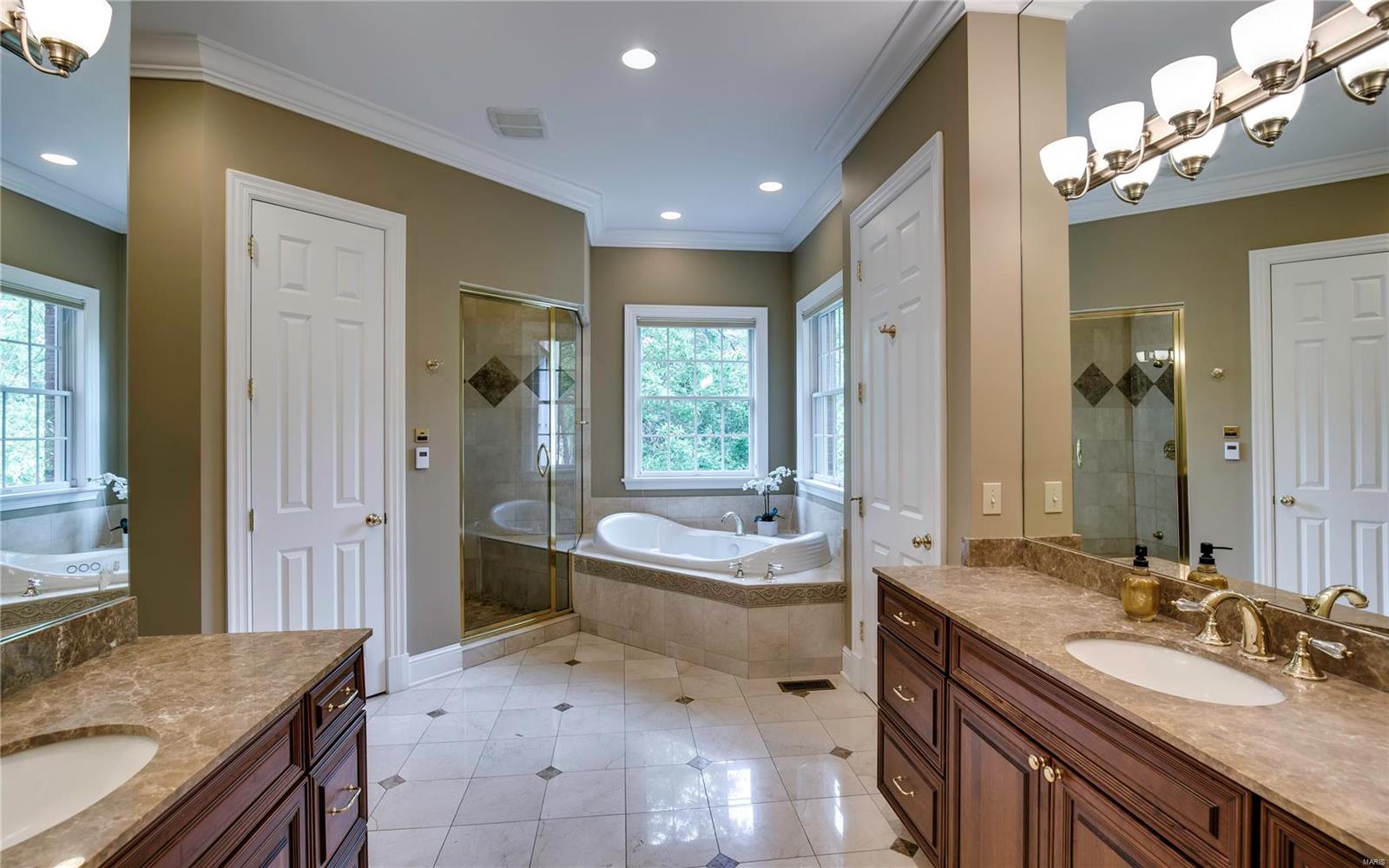 47 Countryside Lane Frontenac, MO 63131 - Photo 22 of 48