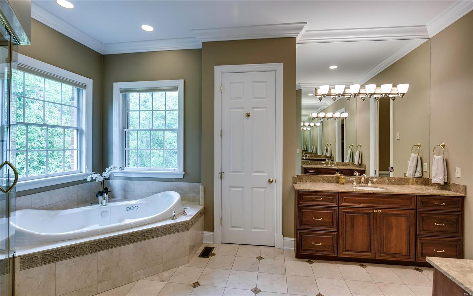 47 Countryside Lane Frontenac, MO 63131 - Photo 23 of 48