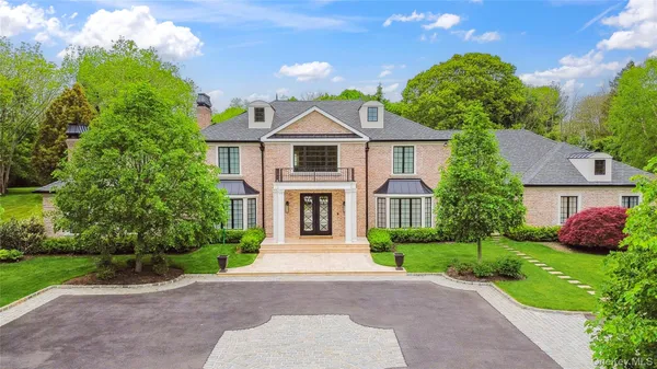 $5,600,000 | 25 Longridge Lane, Glen Head, NY 11545