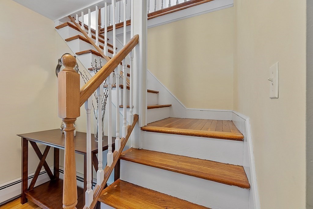 27 Colonial Road Peabody, MA 01960 - Photo 13 of 39 Gallery Image 13