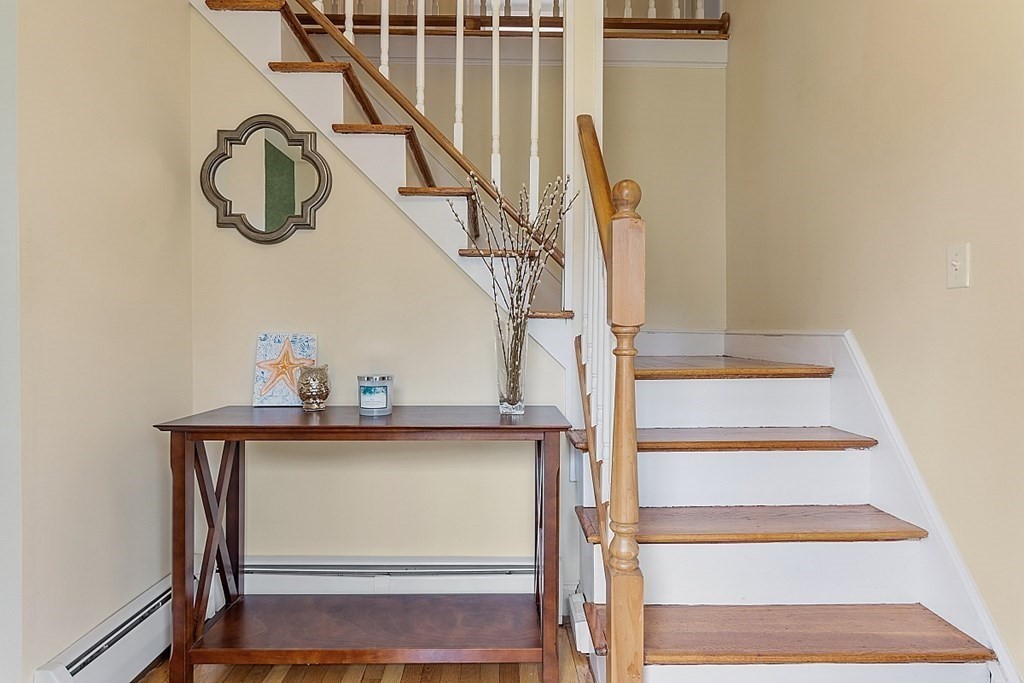 27 Colonial Road Peabody, MA 01960 - Photo 2 of 39 Gallery Image 2