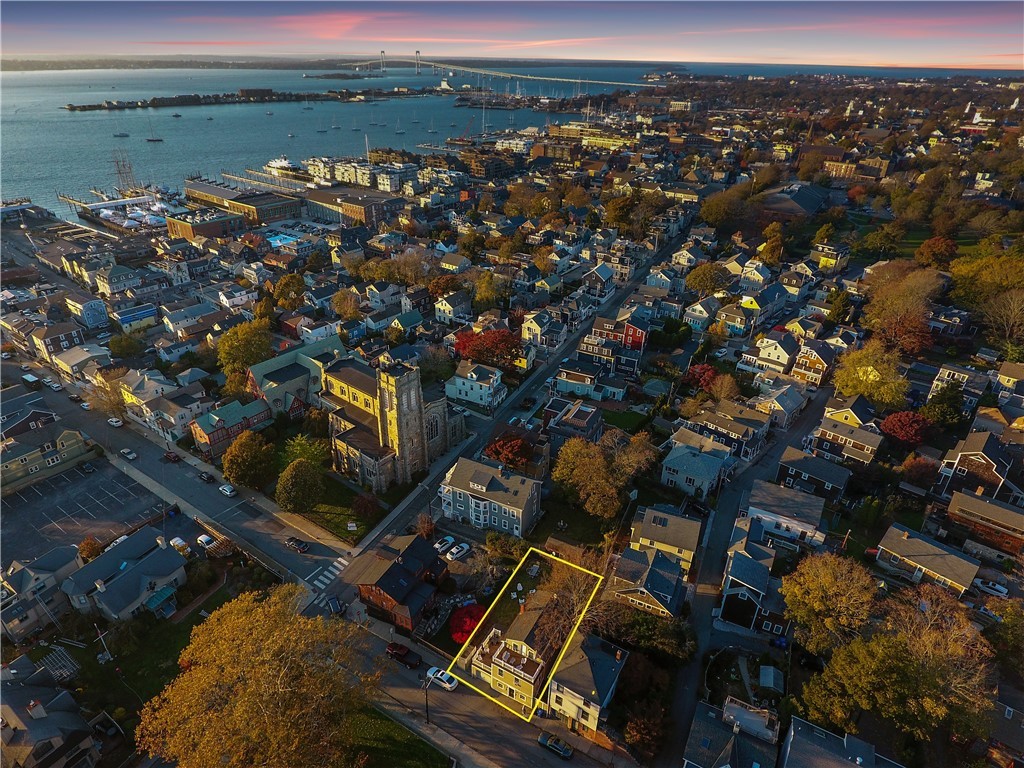 8 Perry Street Newport, RI 02840 - Photo 6 of 32 Gallery Image 6
