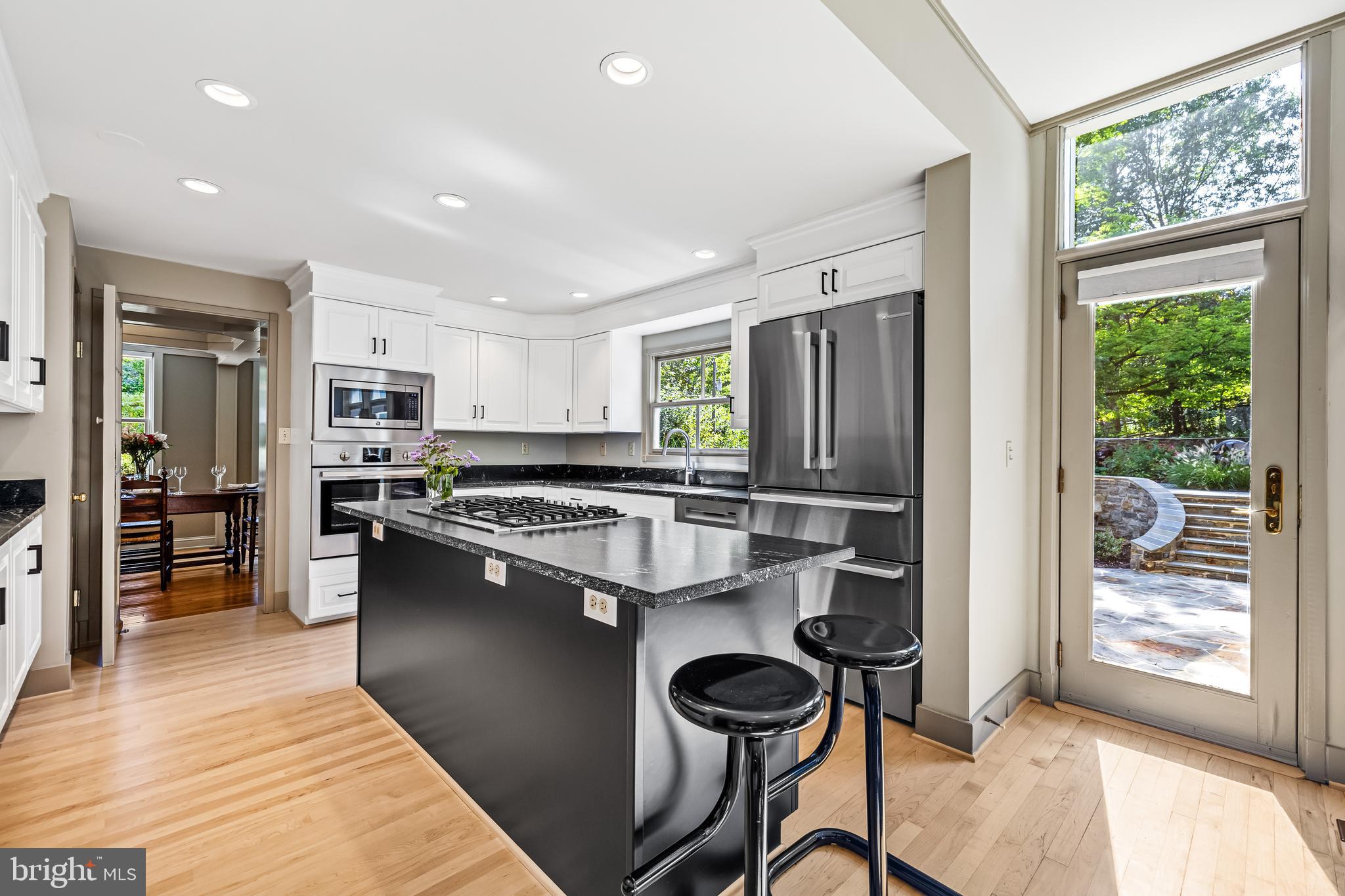 908 Rolandvue Road Towson, MD 21204 - Photo 15 of 71