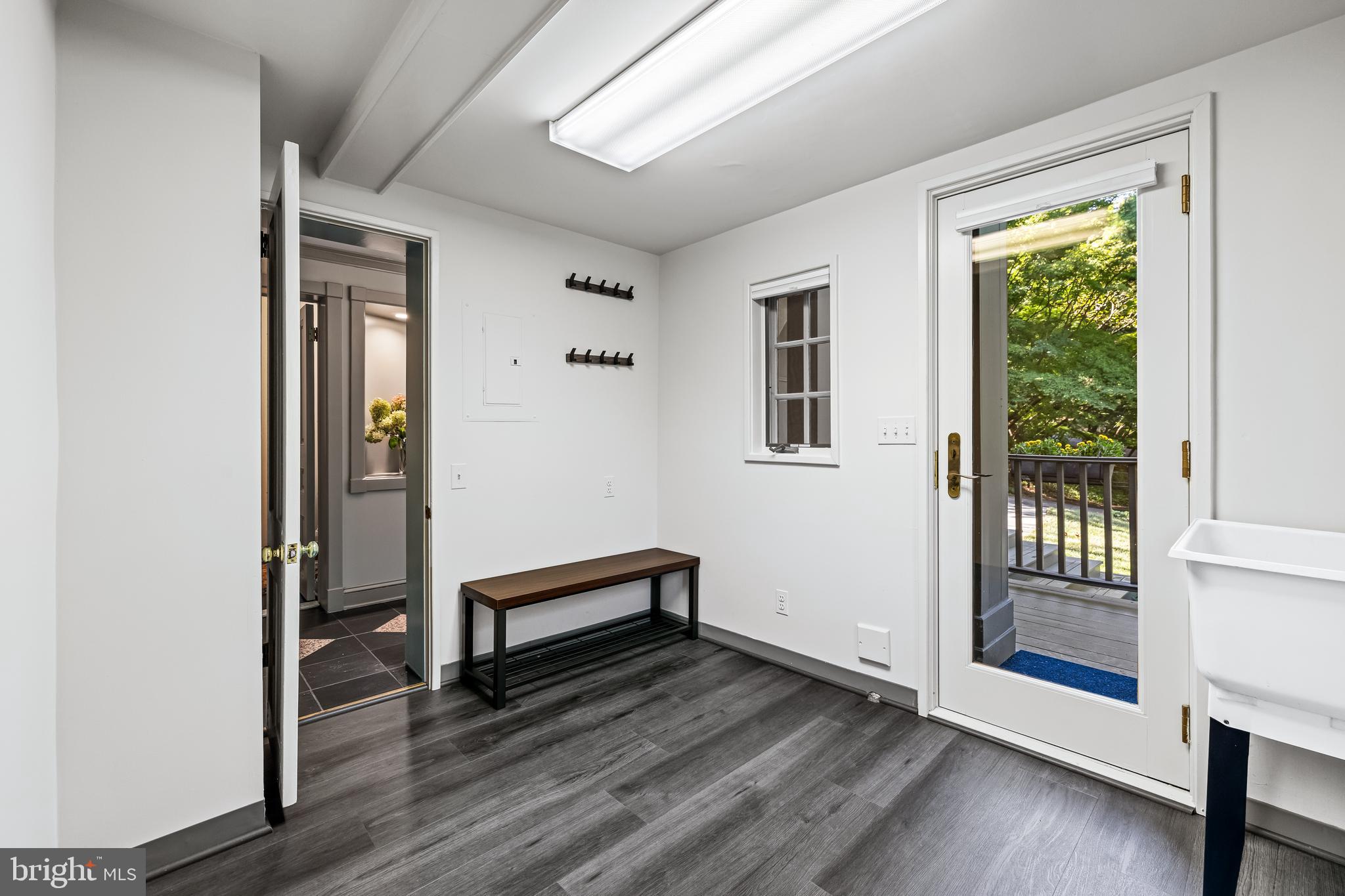 908 Rolandvue Road Towson, MD 21204 - Photo 6 of 71