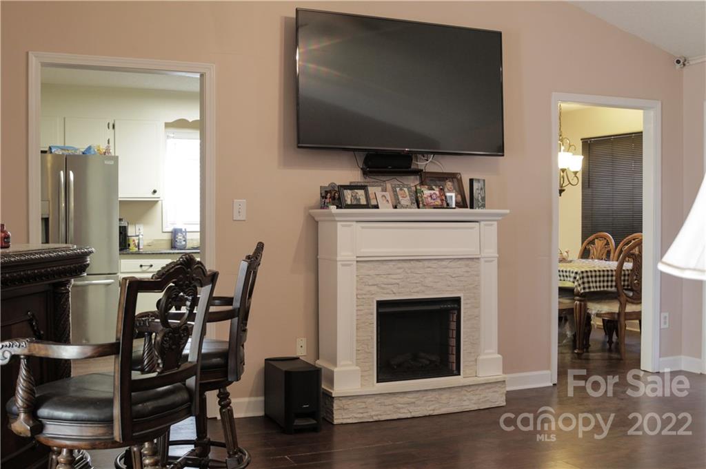4752 Musket Way Conover, NC 28613 - Photo 2 of 11 Gallery Image 2