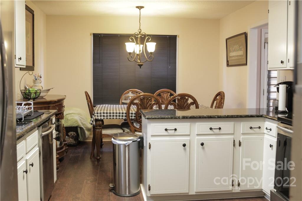 4752 Musket Way Conover, NC 28613 - Photo 5 of 11 Gallery Image 5