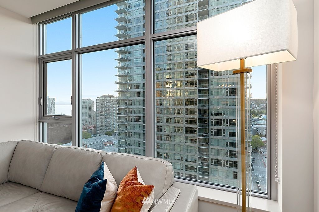 588 Bell Street, Unit 2102S Seattle, WA 98121 - Photo 14 of 40