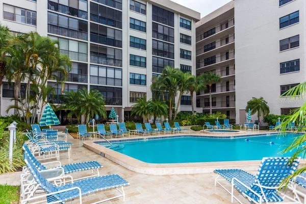 $2,975 | 1001 Benjamin Franklin Drive, Unit 404, Sarasota, FL 34236