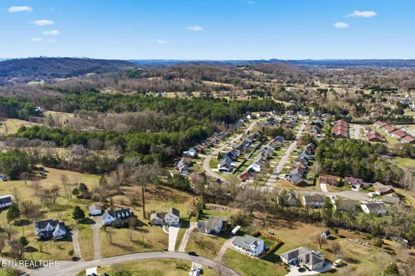 $399,900 | 7123 Windwhisper Boulevard, Knoxville, TN 37924