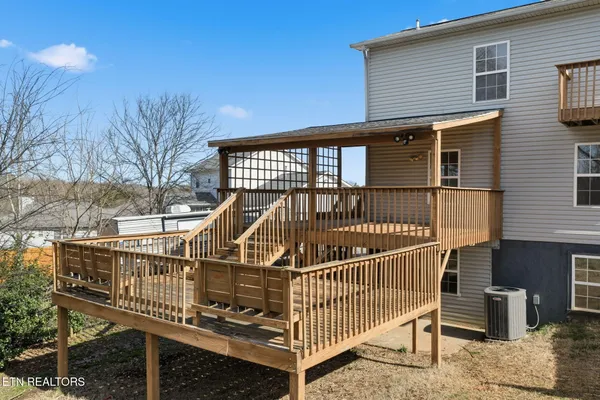 $399,900 | 7123 Windwhisper Boulevard, Knoxville, TN 37924