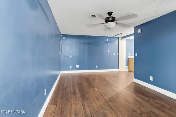 $399,900 | 7123 Windwhisper Boulevard, Knoxville, TN 37924