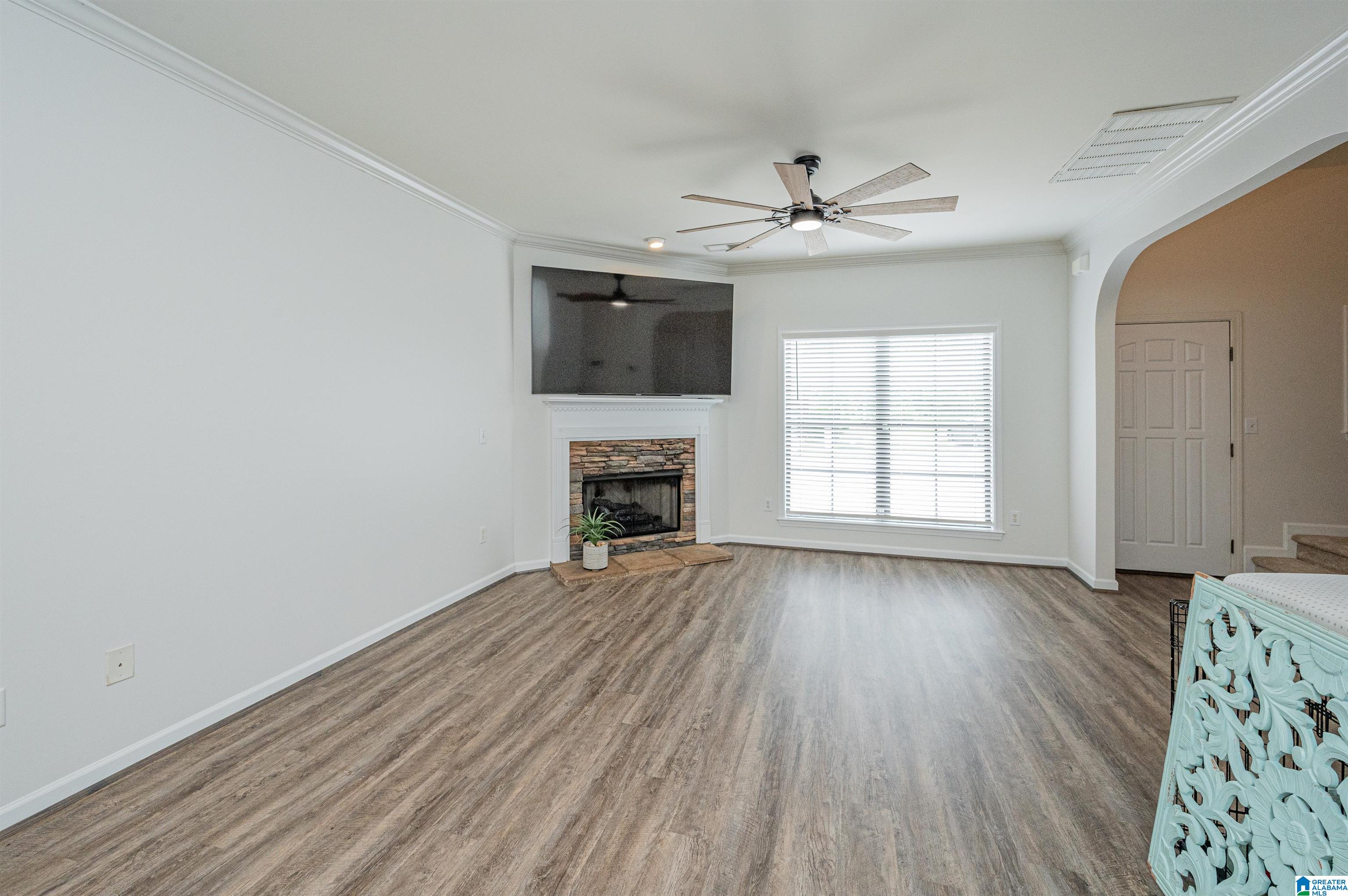 2436 Ridgemont Drive Birmingham, AL 35244 - Photo 4 of 32