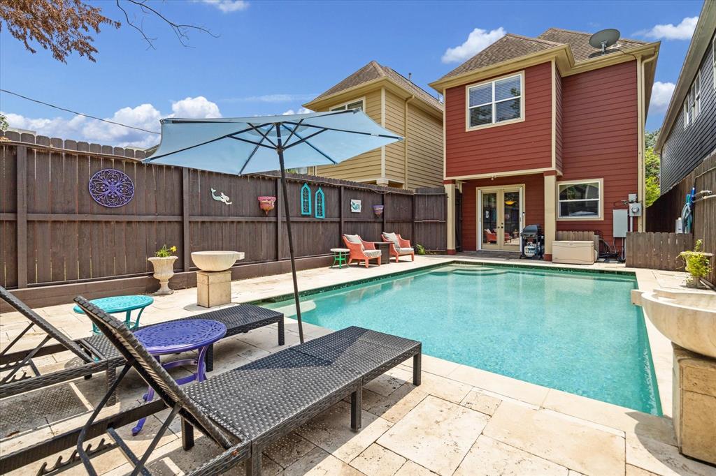 833 West 17th St Unit B  