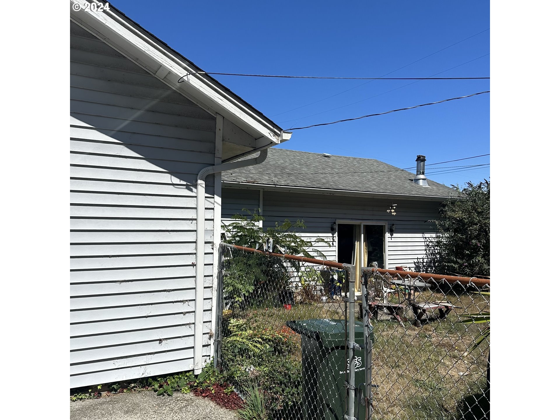 679 West Alder Place Reedsport, OR 97467 - Photo 4 of 18 Gallery Image 4