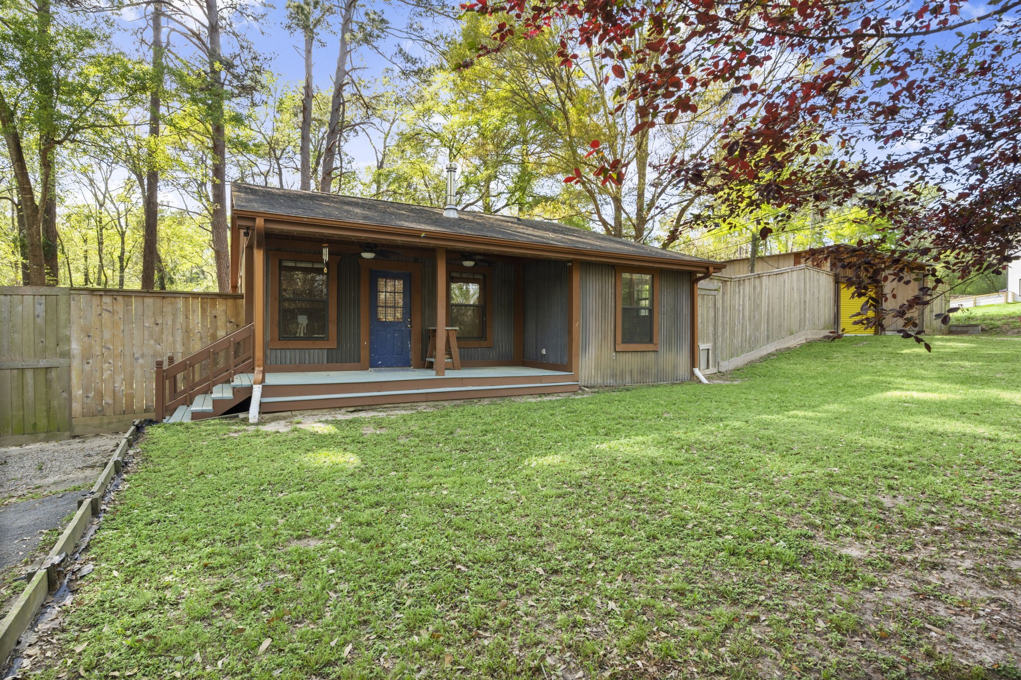 12991 Royal Creek Road Conroe, TX 77303 - Photo 3 of 42