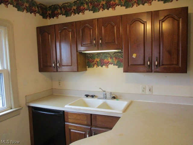 9518 McCracken Road Cleveland, OH 44125 - Photo 7 of 9