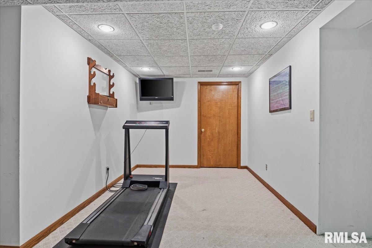 2223 Cardinal Drive Springfield, IL 62704 - Photo 63 of 92