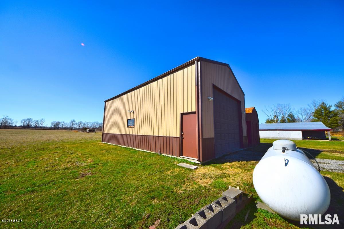 17197 Freeman Spur Road Herrin, IL 62948 - Photo 14 of 26 Gallery Image 14
