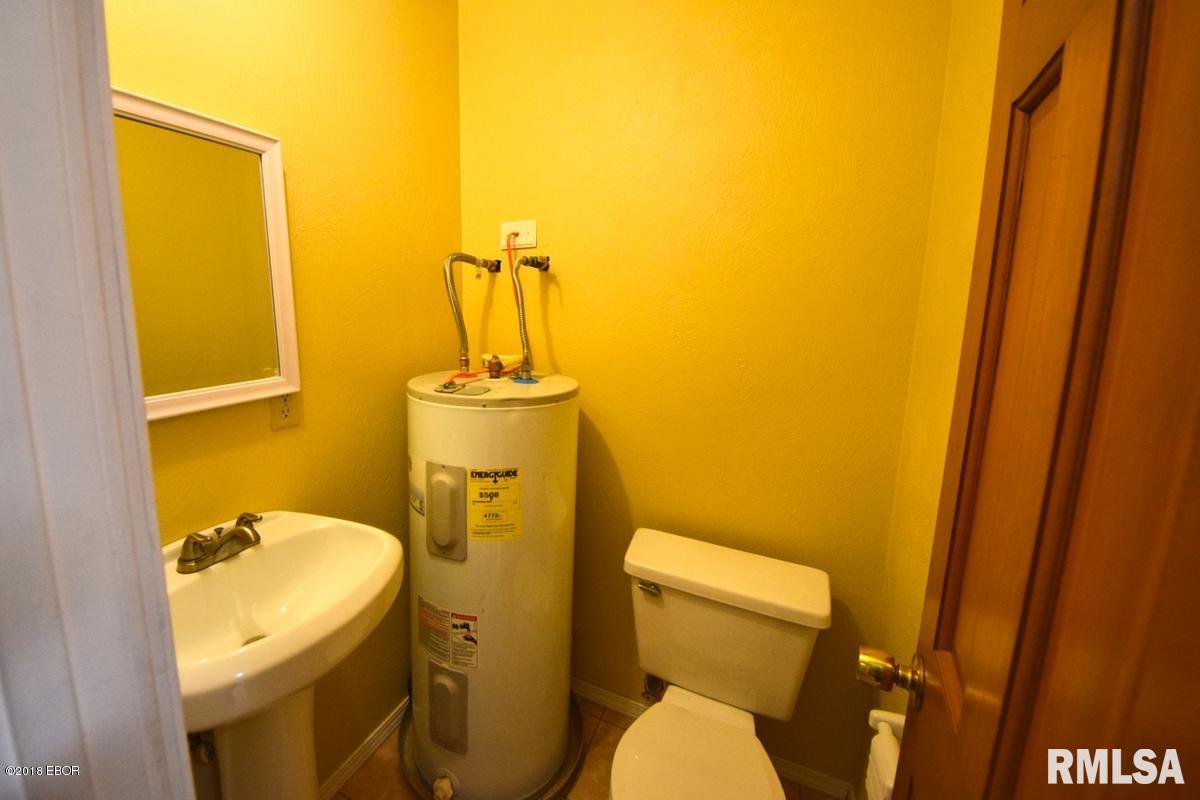 17197 Freeman Spur Road Herrin, IL 62948 - Photo 23 of 26 Gallery Image 23