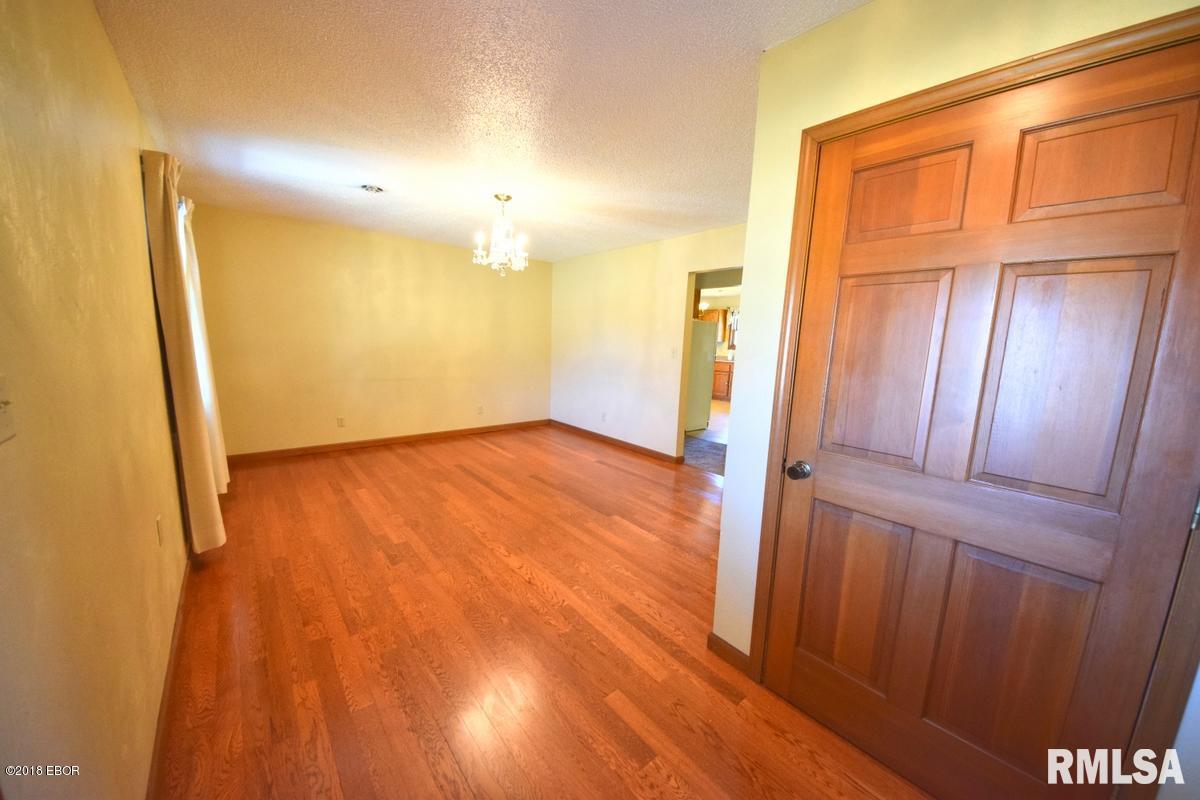 17197 Freeman Spur Road Herrin, IL 62948 - Photo 24 of 26 Gallery Image 24