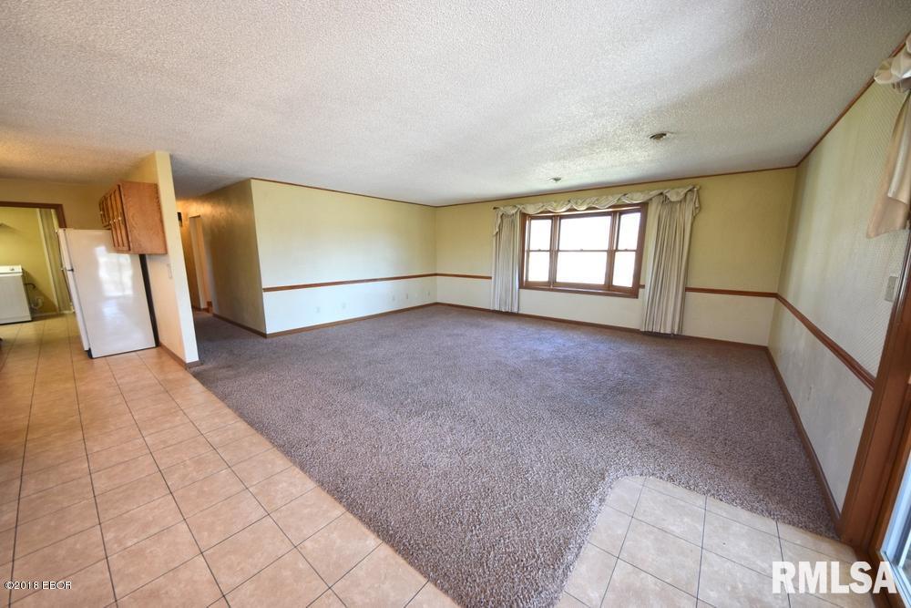 17197 Freeman Spur Road Herrin, IL 62948 - Photo 3 of 26 Gallery Image 3