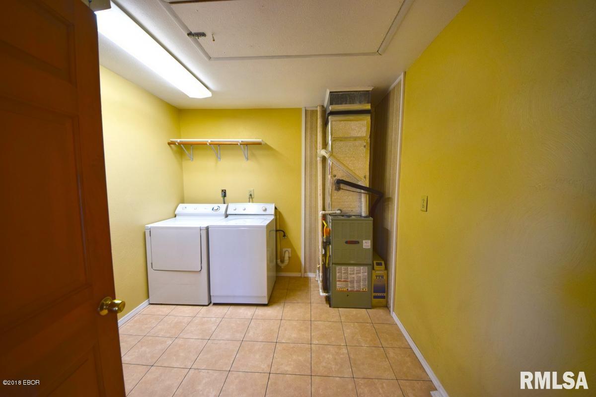 17197 Freeman Spur Road Herrin, IL 62948 - Photo 10 of 26 Gallery Image 10