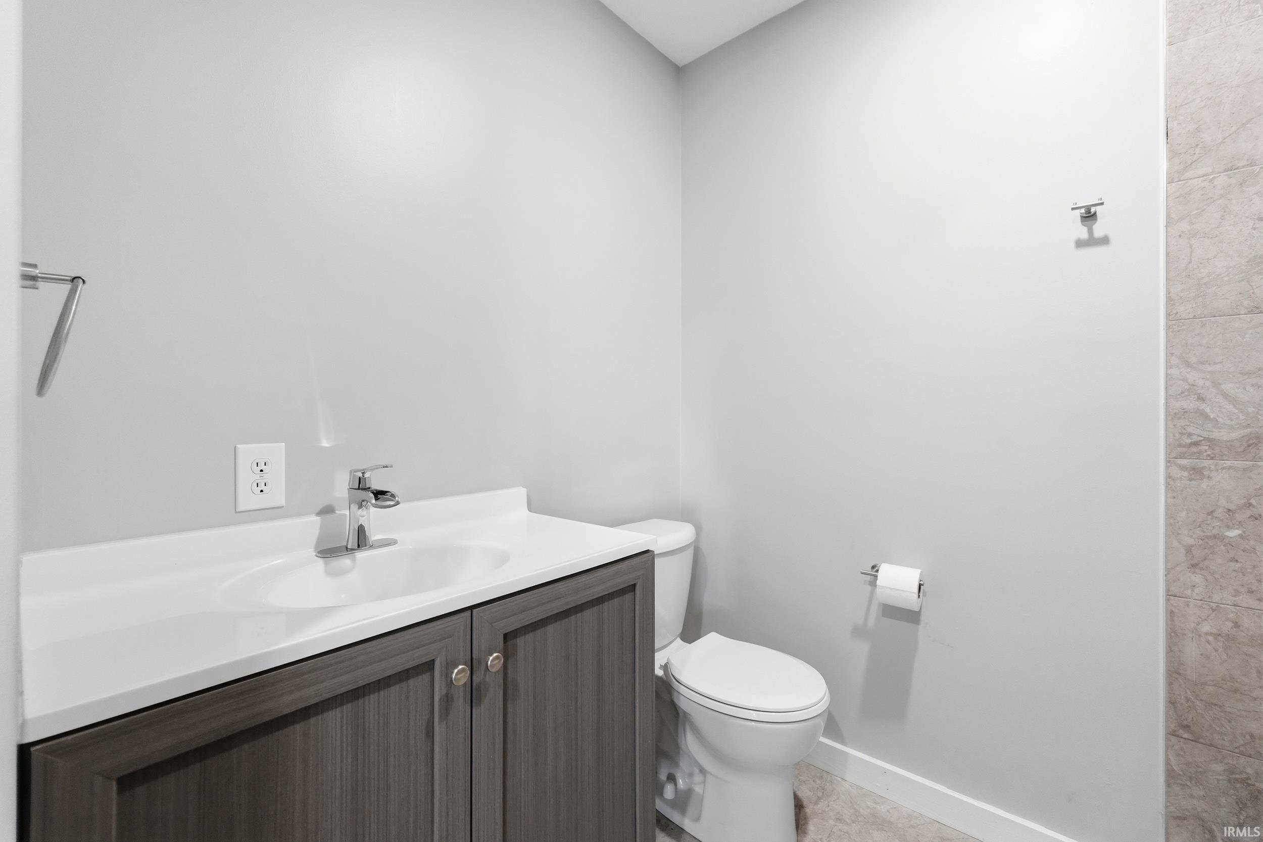 6904 Elzey Street Fort Wayne, IN 46809 - Photo 19 of 32