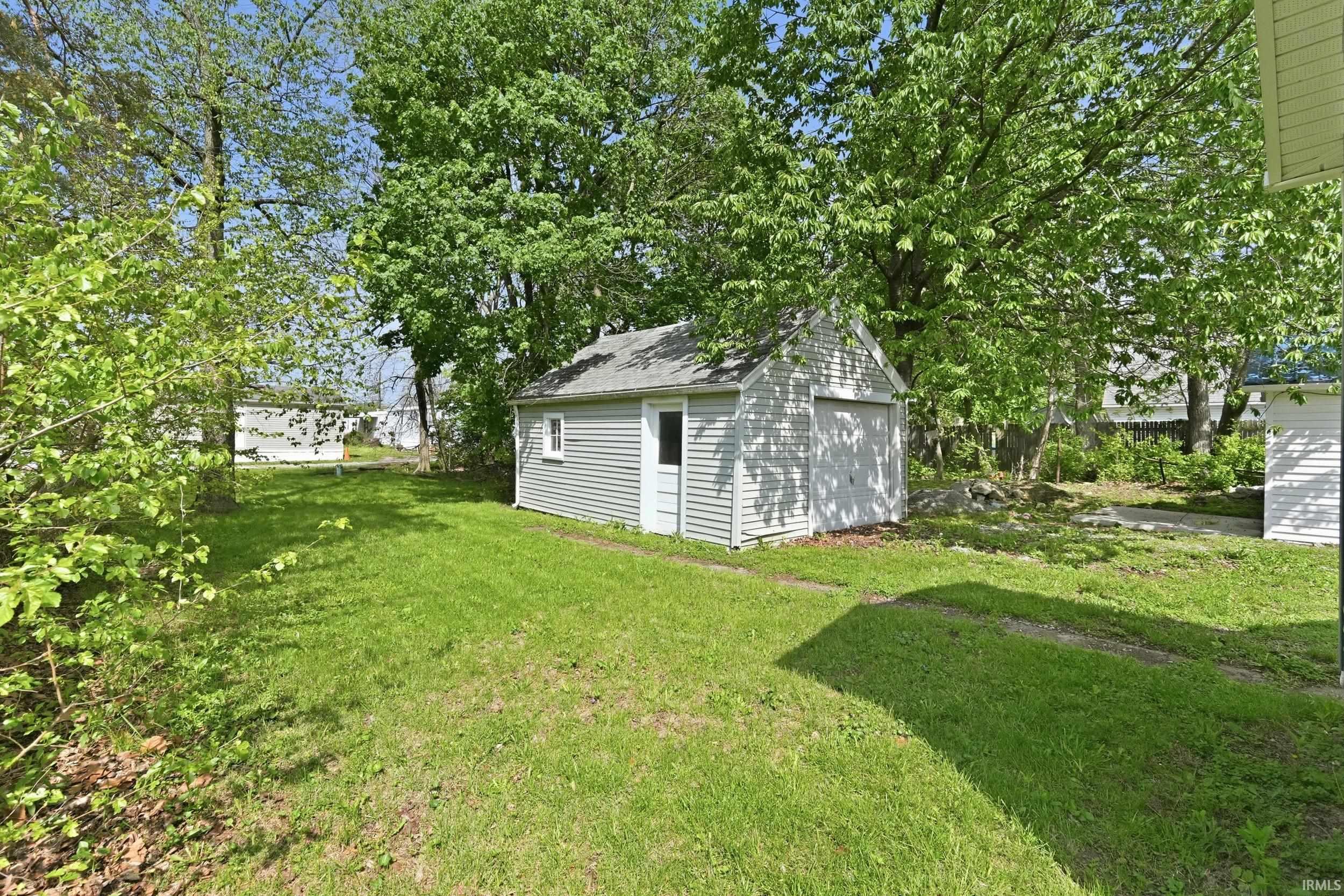 6904 Elzey Street Fort Wayne, IN 46809 - Photo 27 of 32