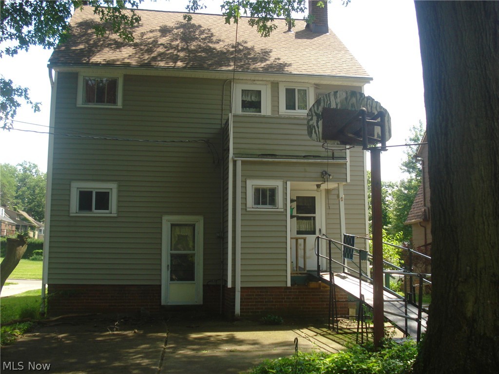 3919 Northampton Road Cleveland Heights, OH 44121 - Photo 11 of 23