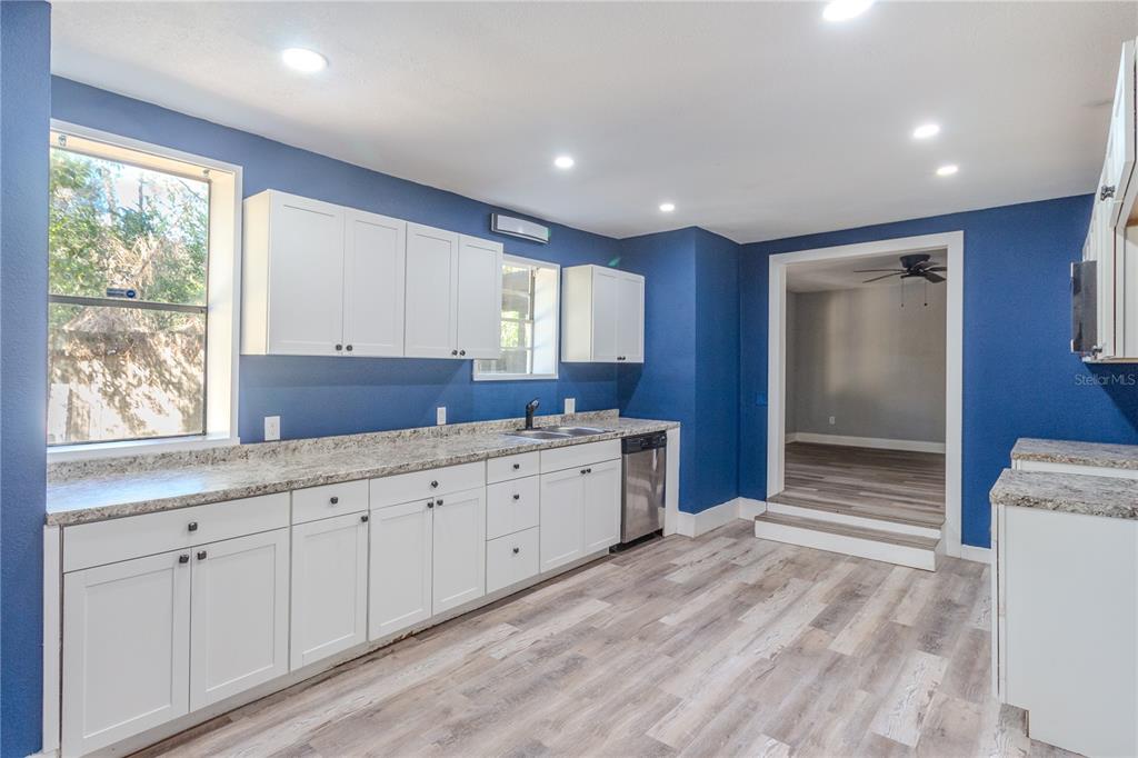 7811 East Watson Street Inverness, FL 34450 - Photo 4 of 31