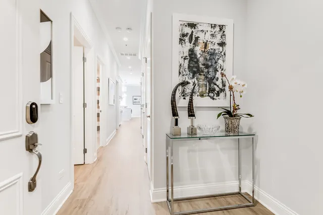 $2,895 | 7652 Madison Street, Unit 201, Forest Park, IL 60130