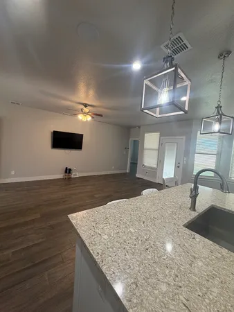 $3,200 | 2408 Birkdale Lane, Kerrville, TX 78028