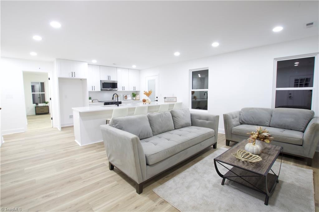 909 Sharon Street High Point, NC 27260 - Photo 9 of 18