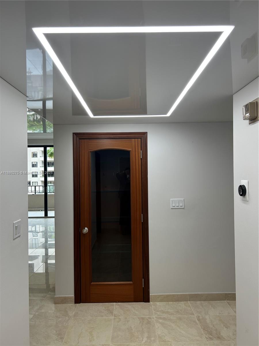 251 Crandon Boulevard, Unit 424 Key Biscayne, FL 33149 - Photo 12 of 22 a view of front door