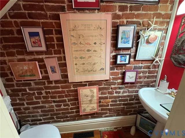 $4,950 | 2004 Hanover Avenue, Richmond, VA 23220