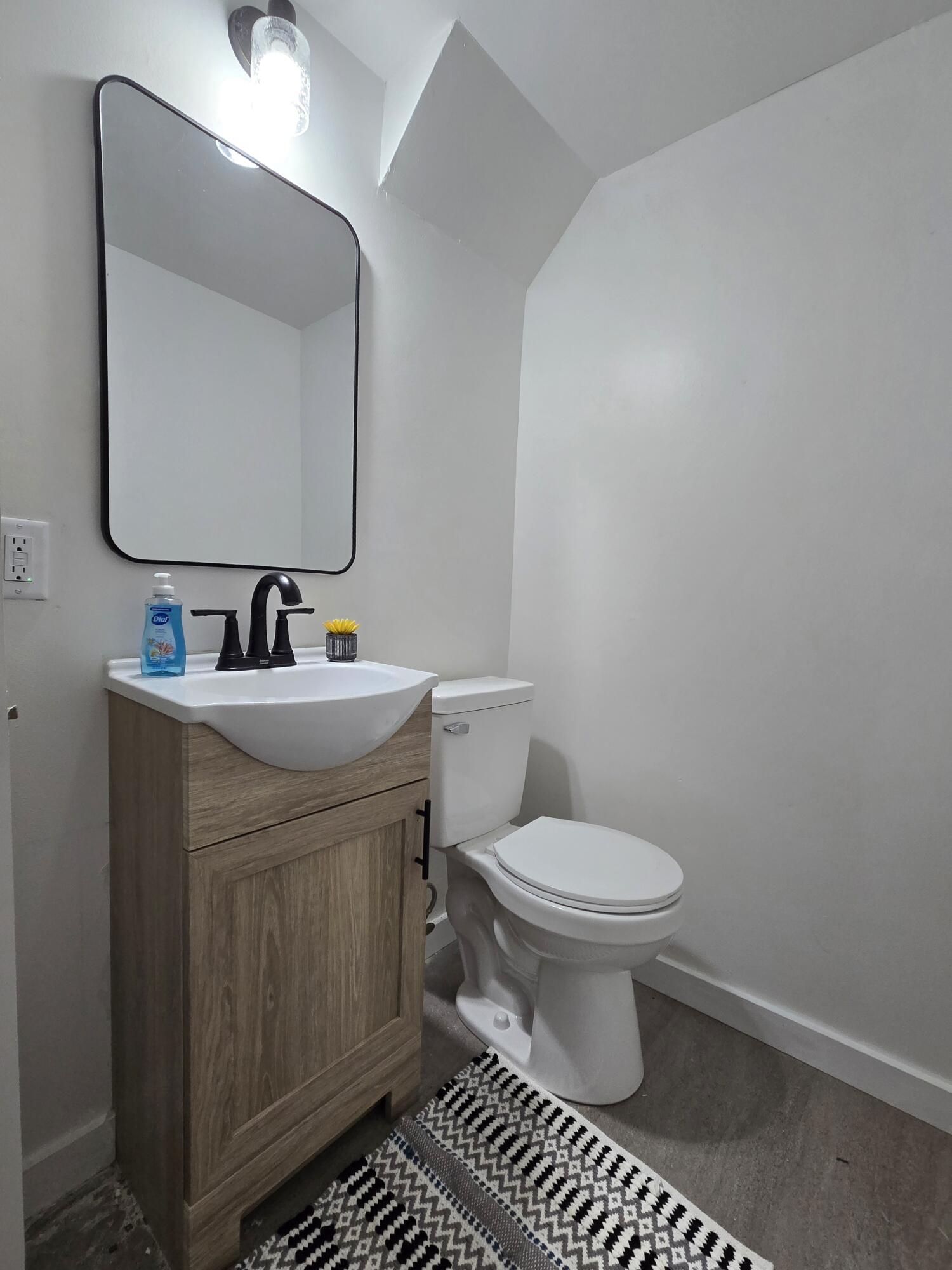 6167 East Becht Road Coloma, MI 49038 - Photo 26 of 32 Upper Powder Room