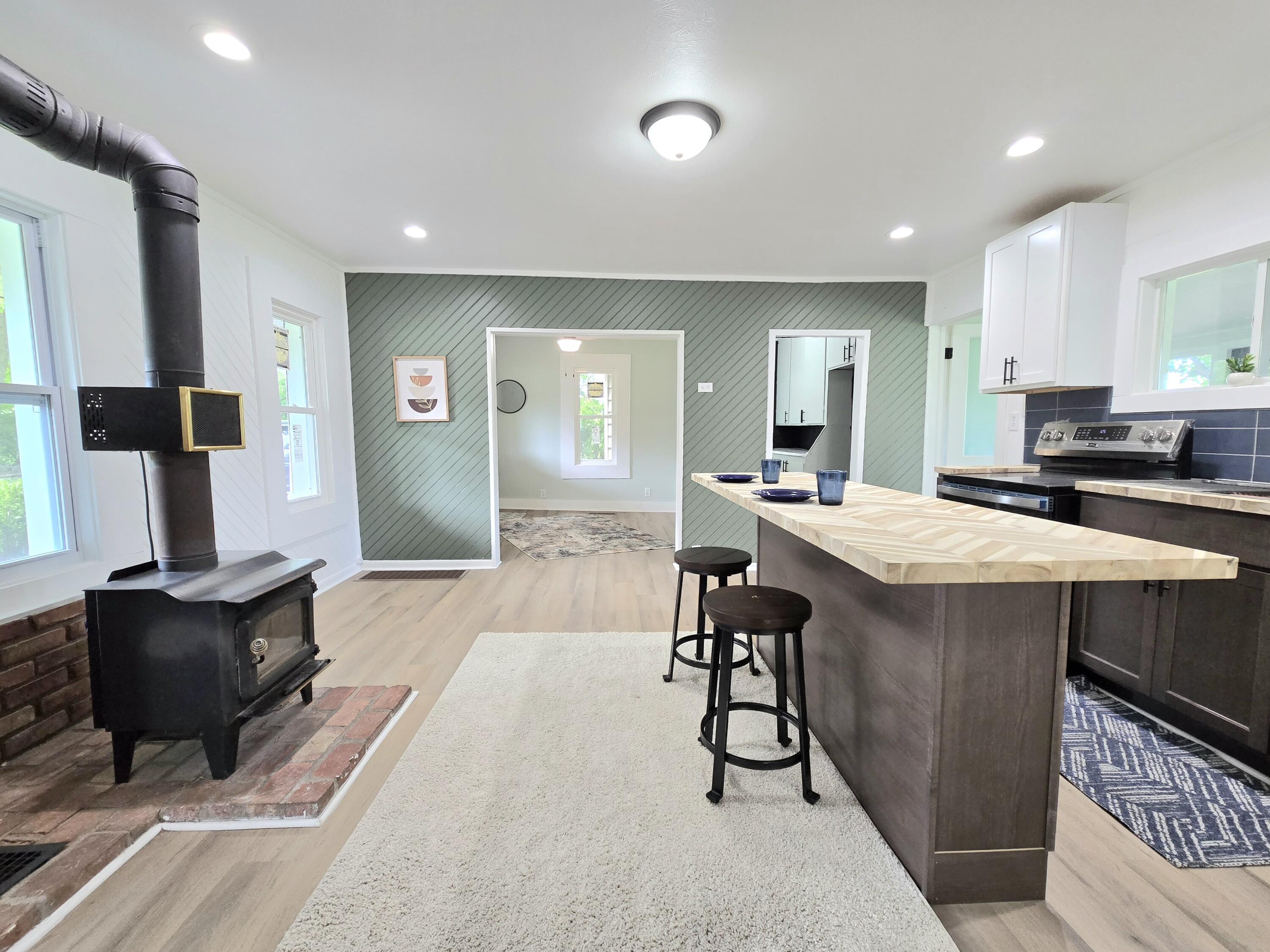 6167 East Becht Road Coloma, MI 49038 - Photo 10 of 32 Kitchen-Dining
