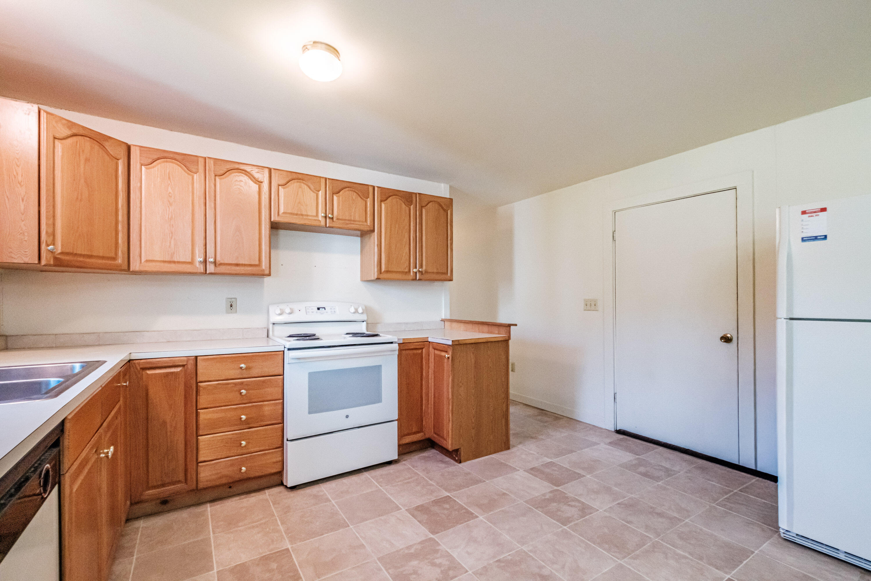 421 Curtis Road Arundel, ME 04046 - Photo 14 of 57 20250909gp-60024