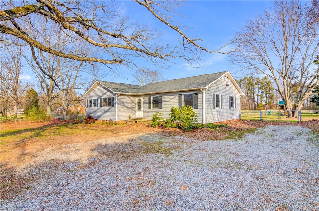 7816 Athens Road Stokesdale, NC 27357 - Photo 3 of 38 Gallery Image 3