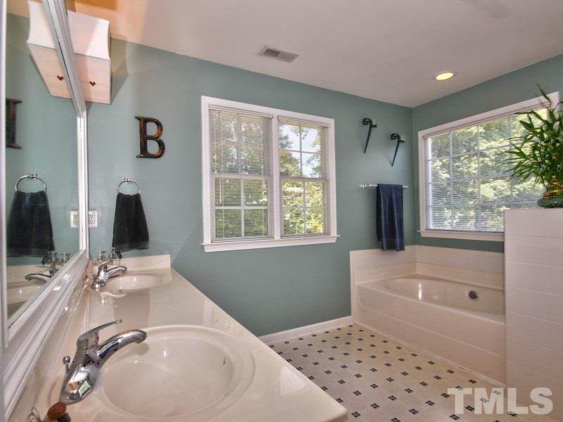 1601 Patterson Grove Road Apex, NC 27502 - Photo 16 of 25 Gallery Image 16