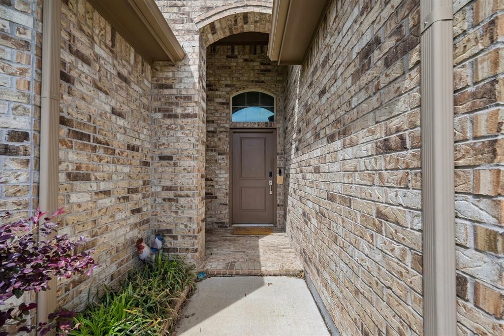 439 Helm Lane Azle, TX 76020 - Photo 8 of 40
