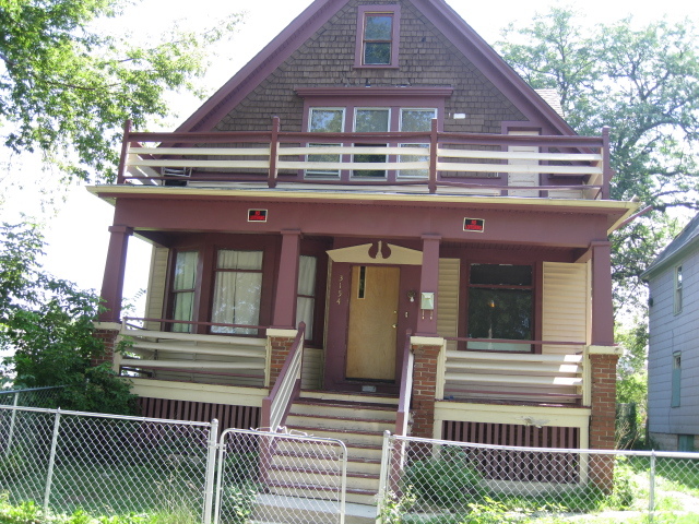 3154A - 3154B North 12th Street