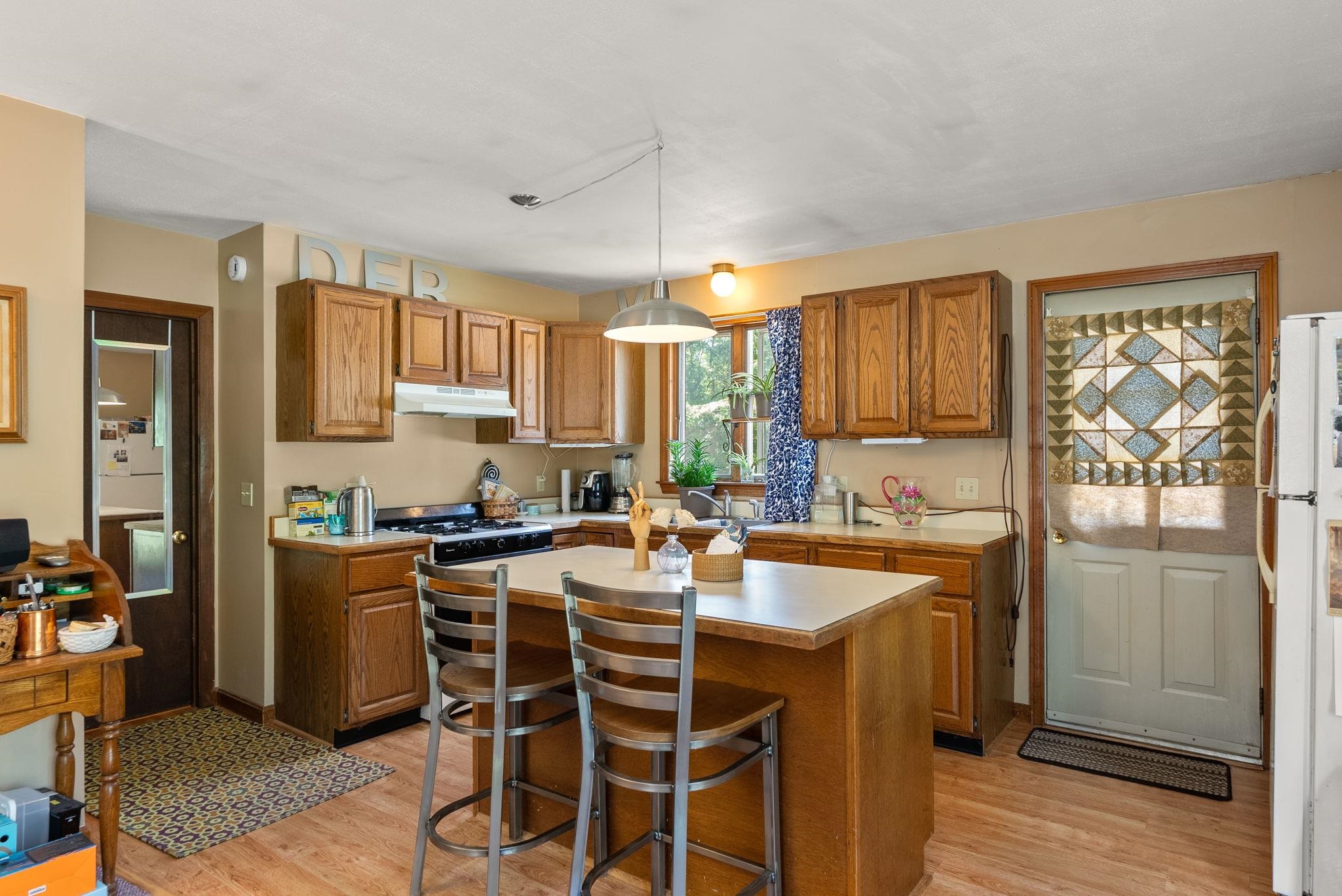 305 Richmond Road Winchester, NH 03470 - Photo 3 of 54