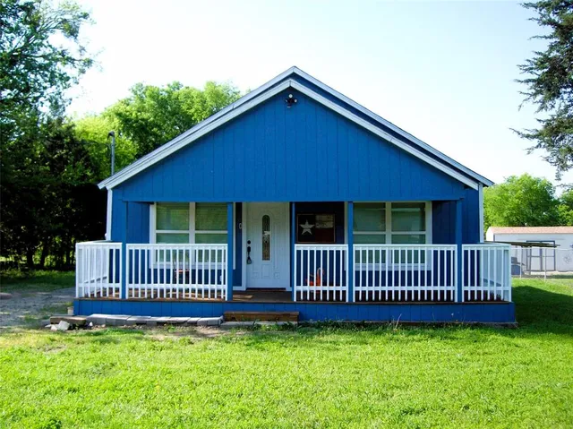 $1,300 | 303 West Church Street | Bailey
