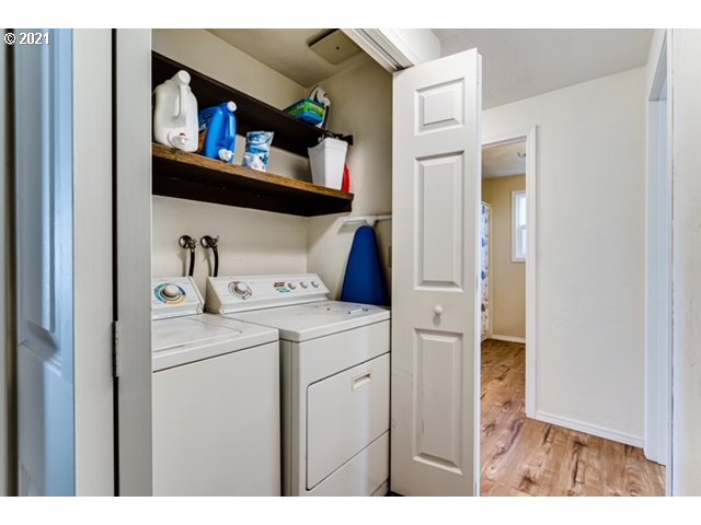 861 55th Place Springfield, OR 97478 - Photo 16 of 32