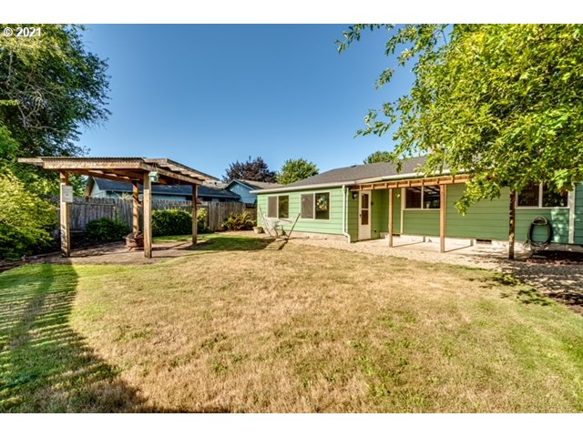 861 55th Place Springfield, OR 97478 - Photo 25 of 32